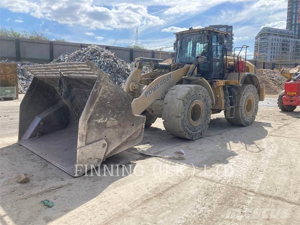 CAT 966M HL Kolesové nakladače