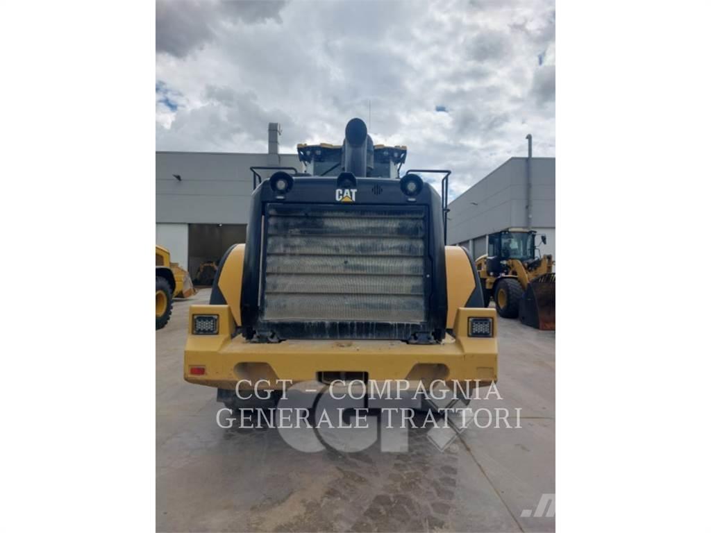 CAT 966M XE Kolesové nakladače