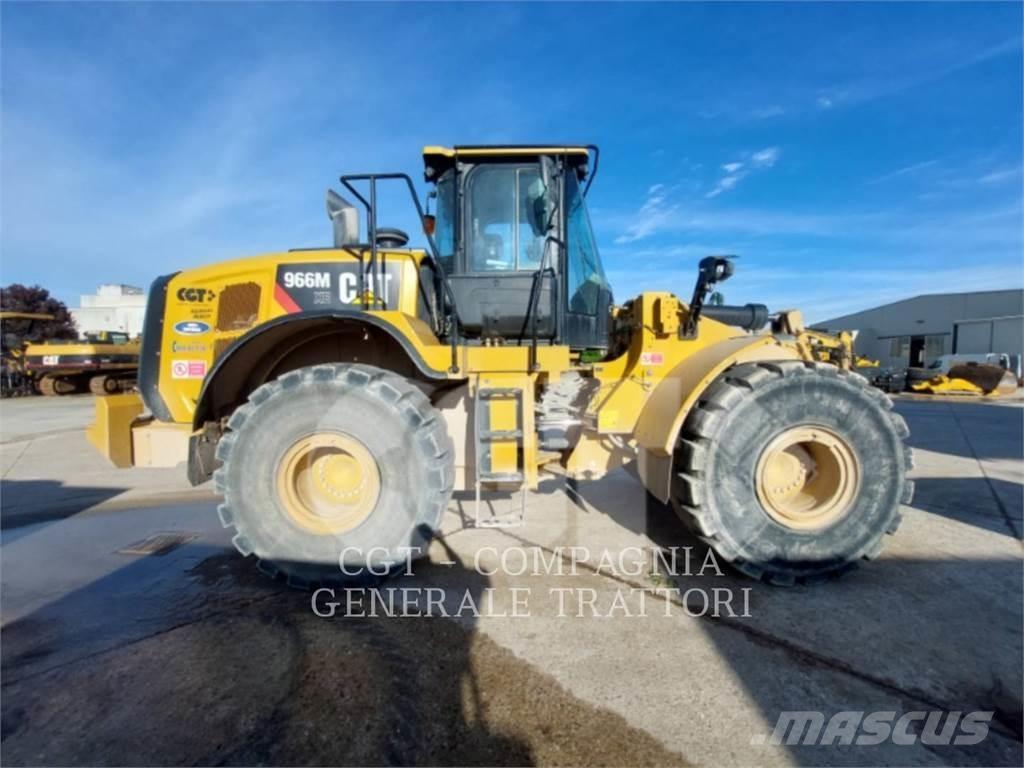 CAT 966M XE Kolesové nakladače