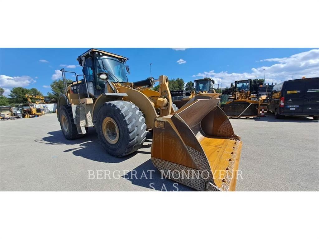 CAT 966M XE Kolesové nakladače