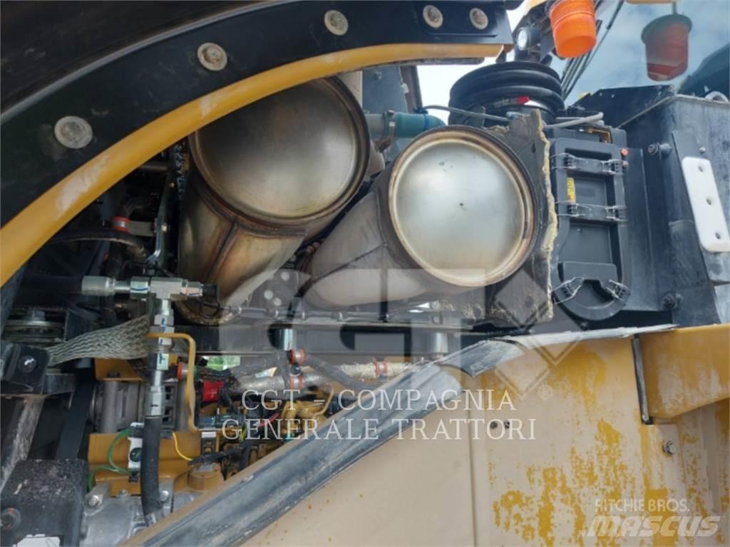 CAT 966M XE Kolesové nakladače