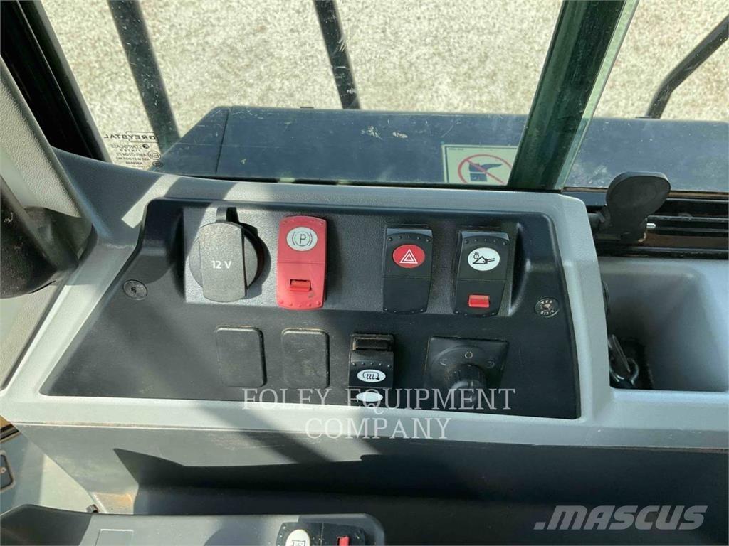 CAT 966MAG Kolesové nakladače