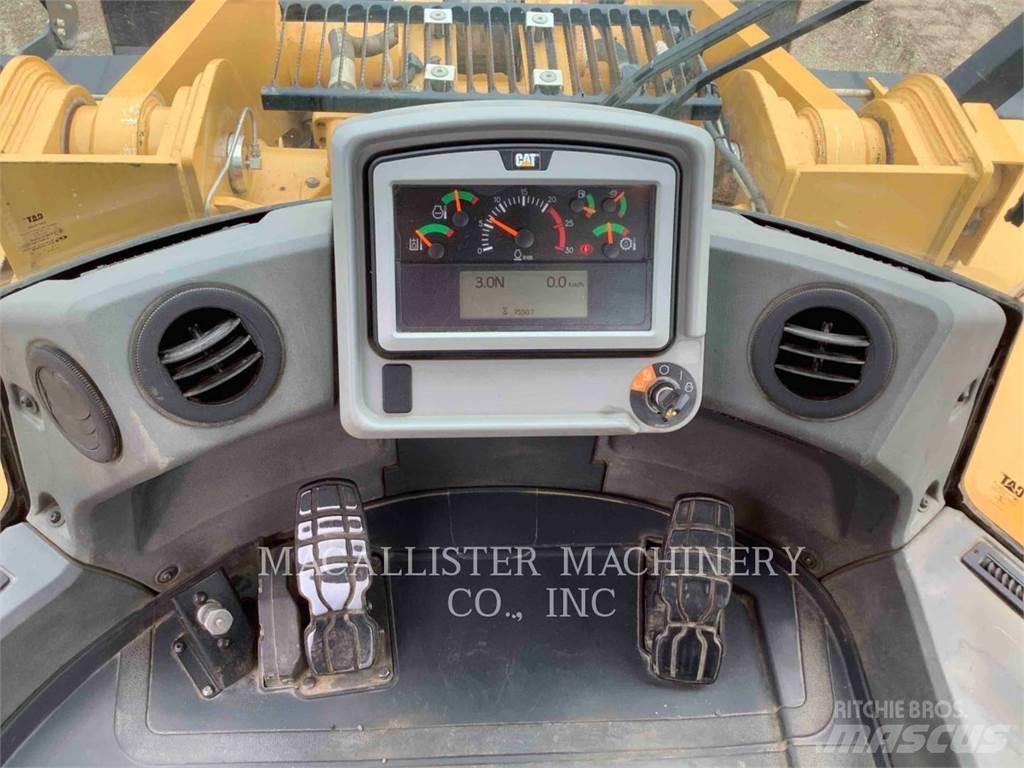 CAT 966MXE Kolesové nakladače