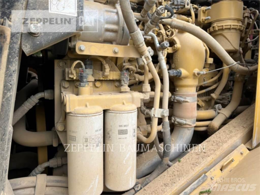 CAT 966MXE Kolesové nakladače