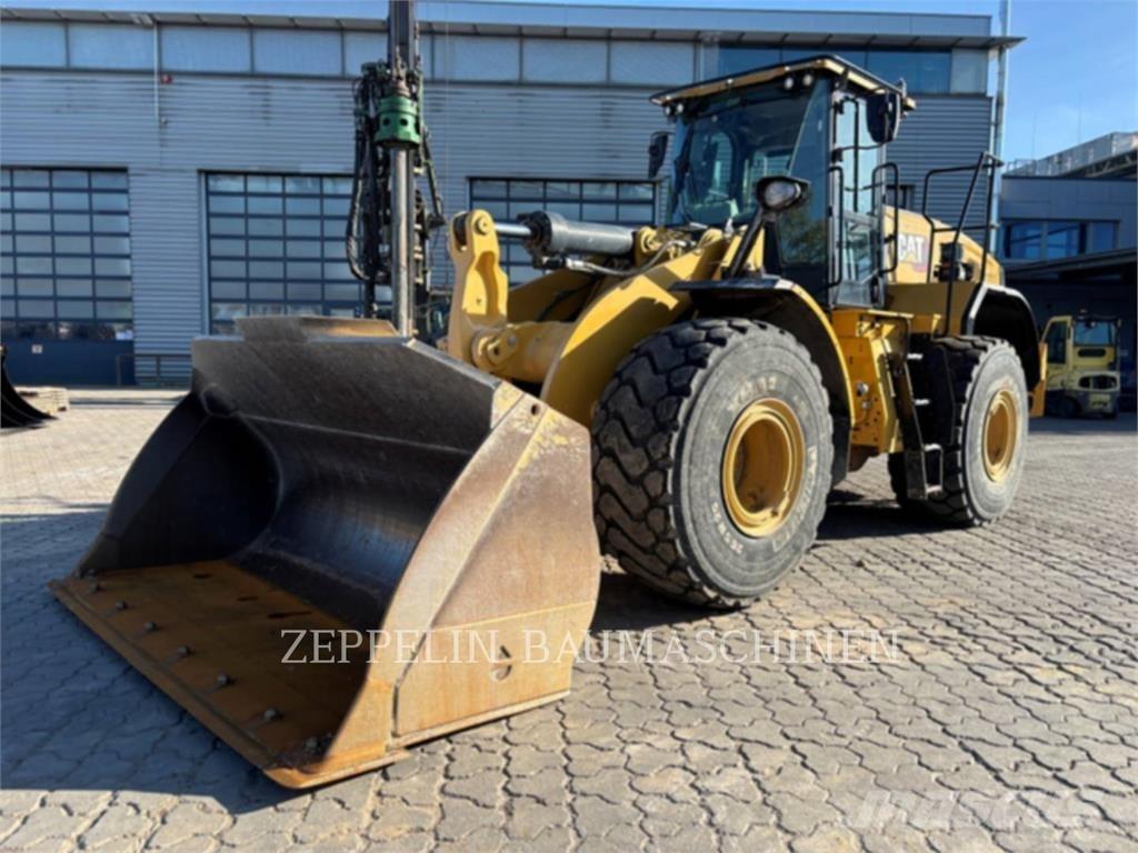 CAT 966XE Kolesové nakladače