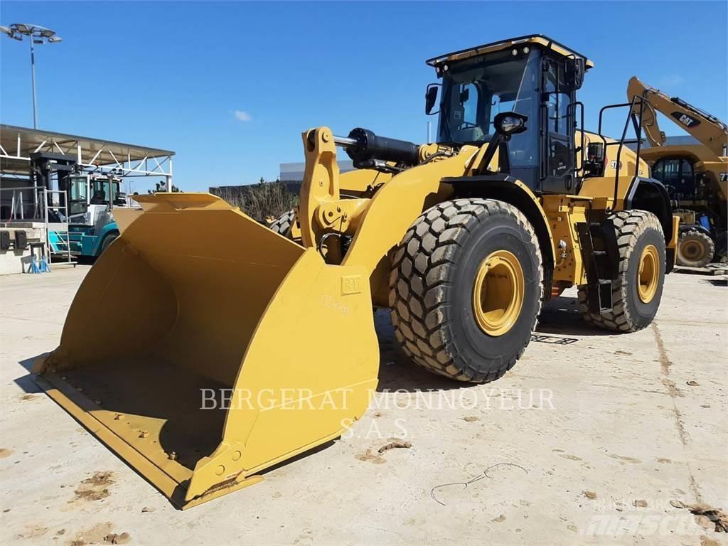 CAT 972 Kolesové nakladače