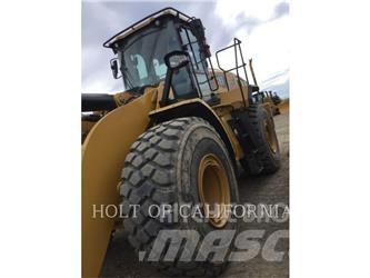 CAT 972 Kolesové nakladače