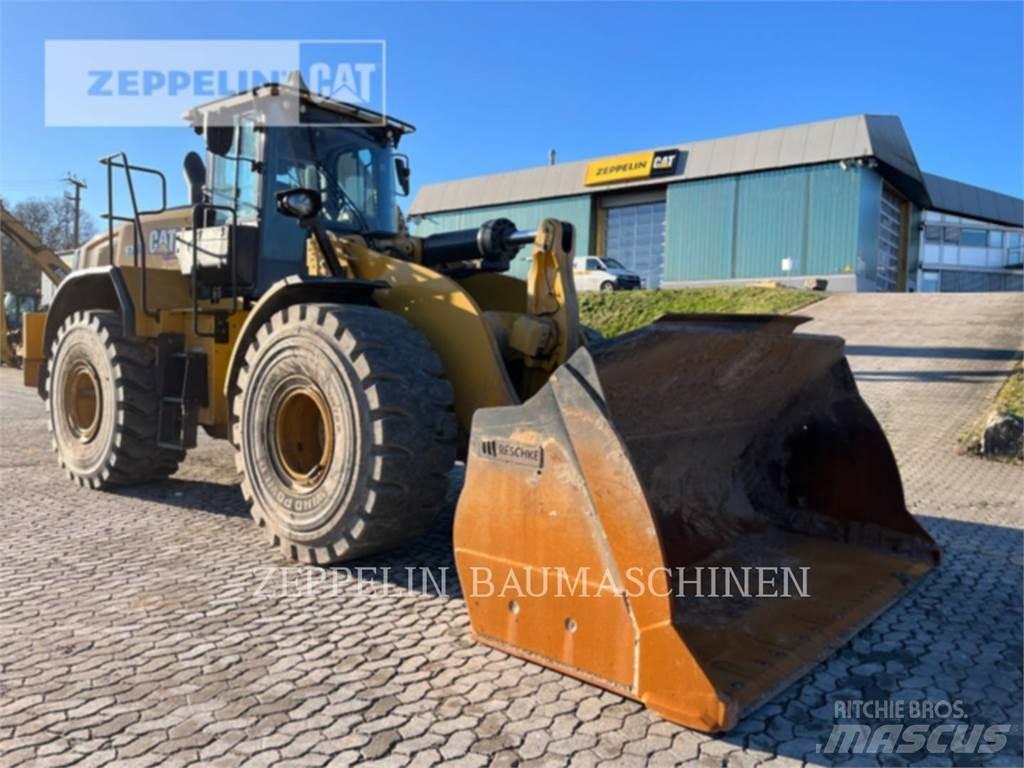 CAT 972 Kolesové nakladače