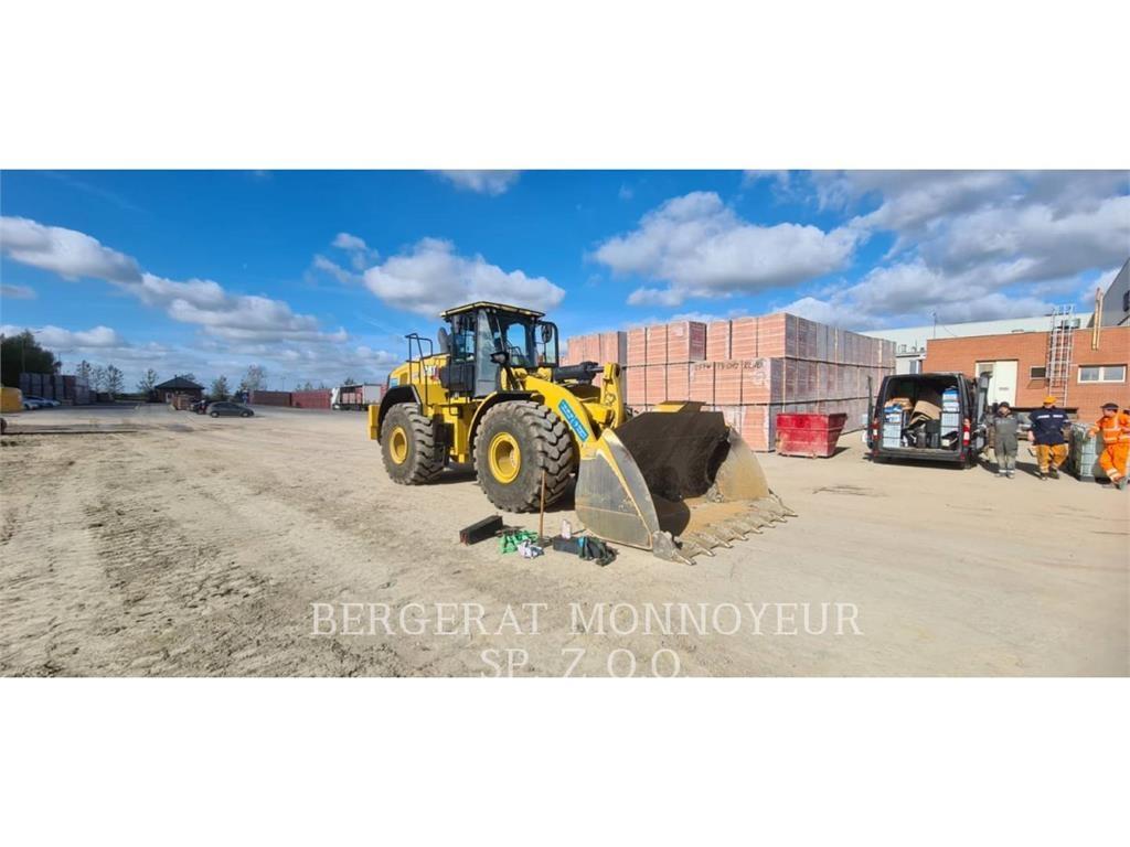 CAT 972 Kolesové nakladače