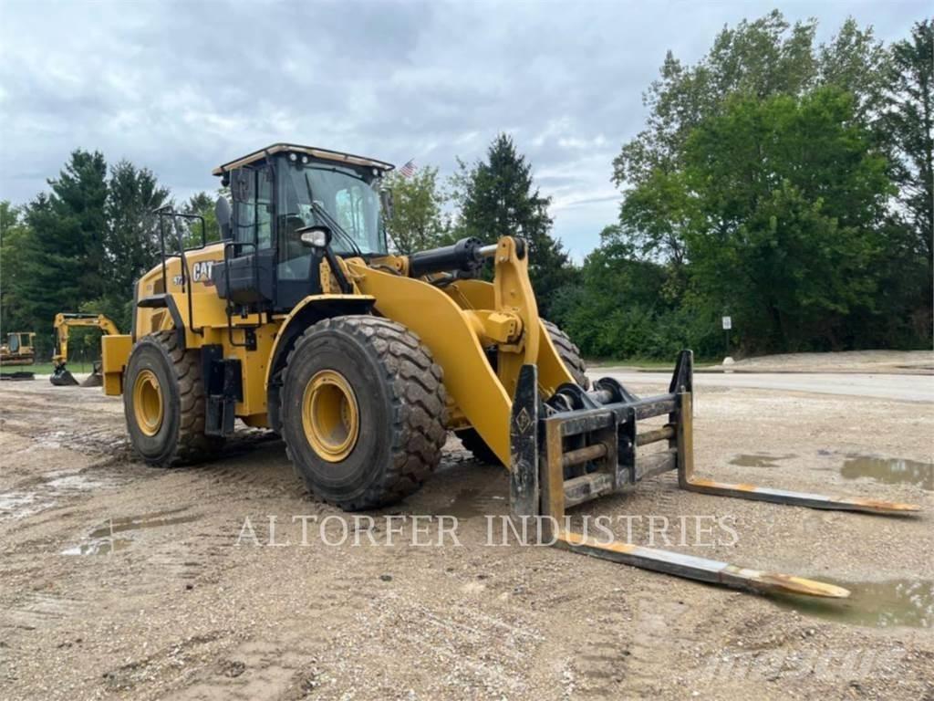 CAT 972-14 Kolesové nakladače