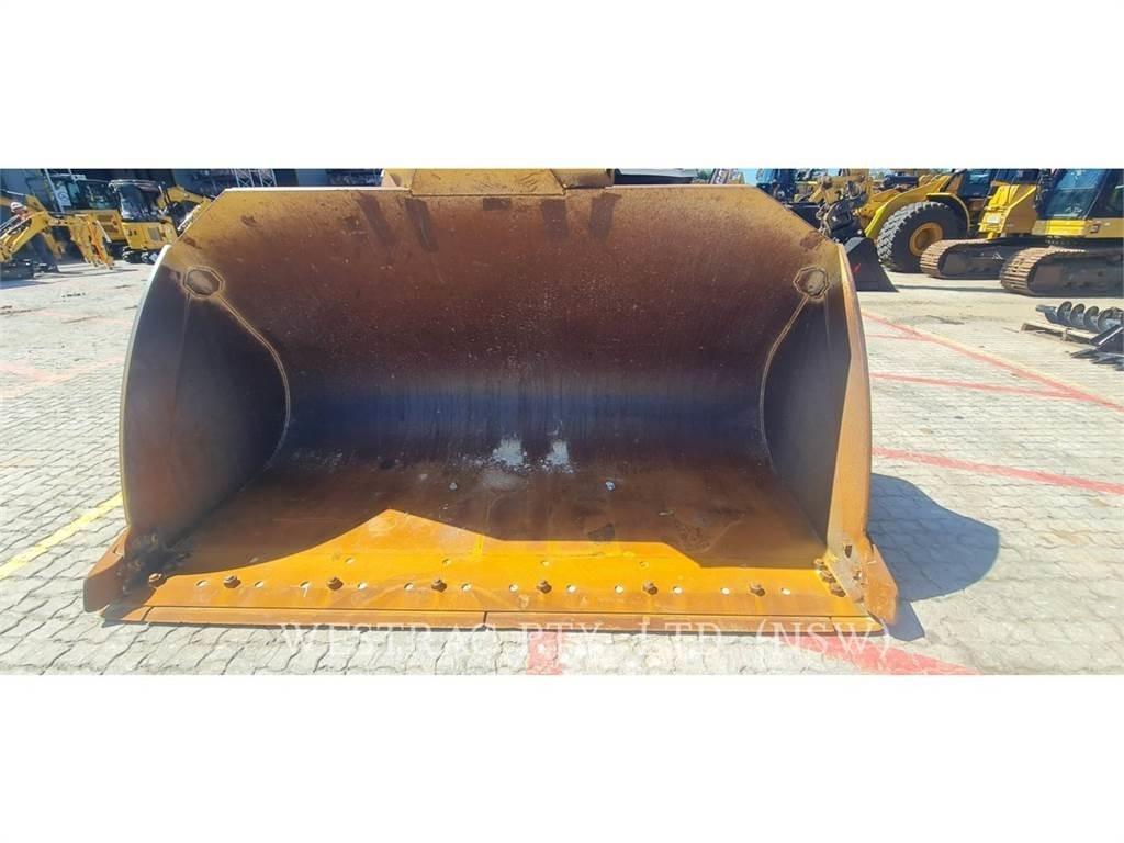 CAT 972-14 Kolesové nakladače