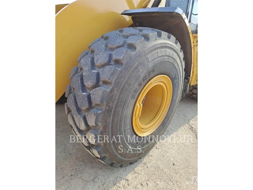 CAT 972 XE Kolesové nakladače