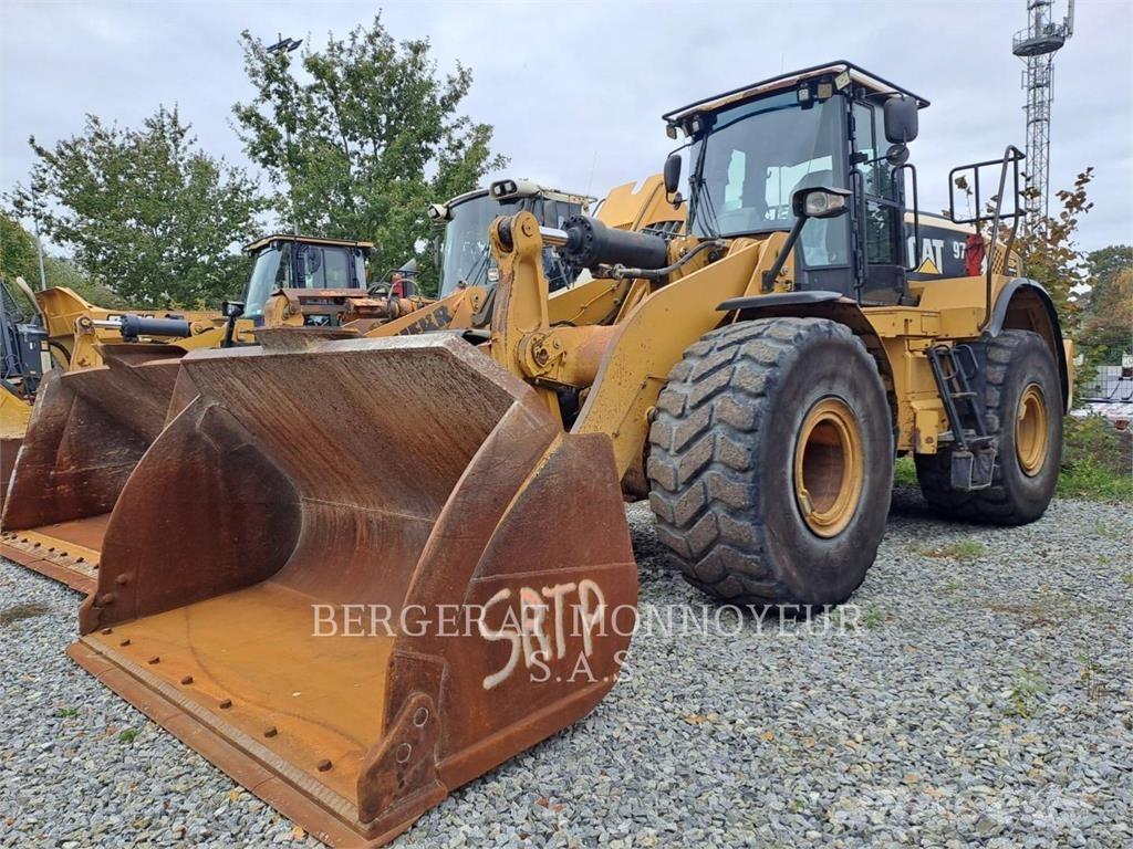 CAT 972K Kolesové nakladače