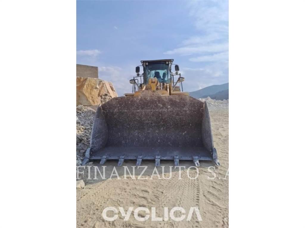 CAT 972K Kolesové nakladače