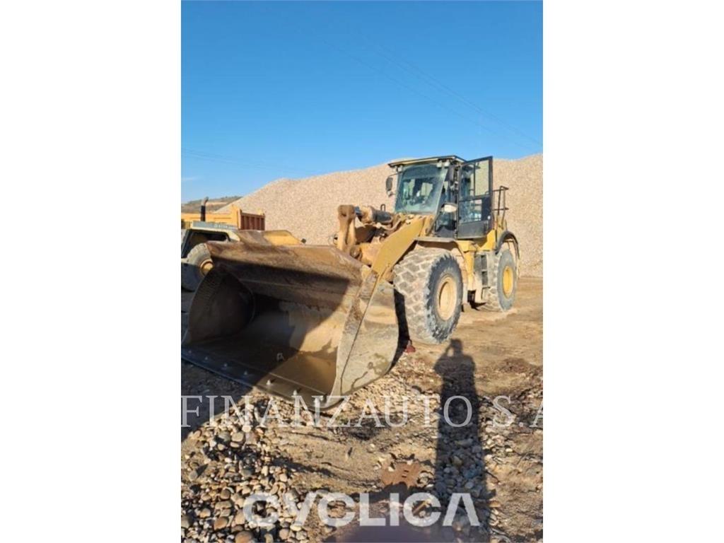CAT 972K Kolesové nakladače