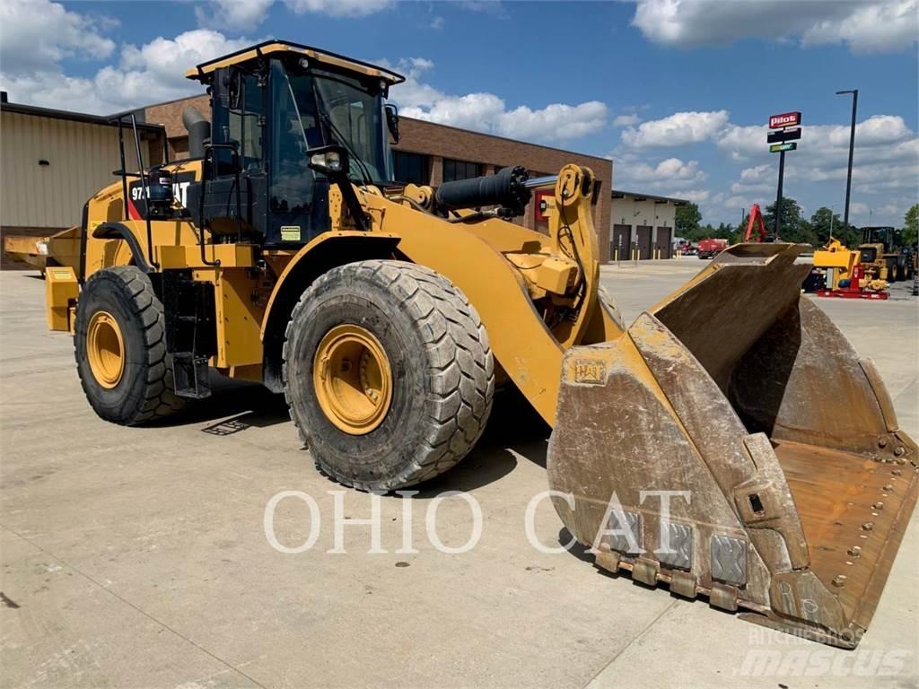 CAT 972M Kolesové nakladače