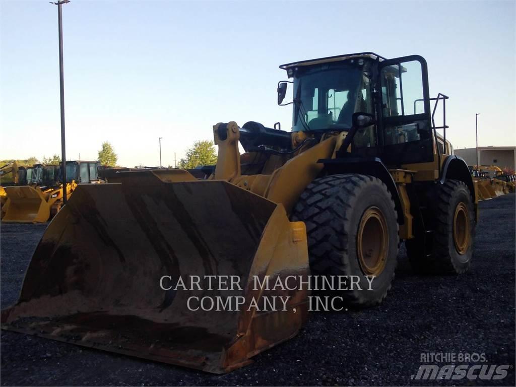 CAT 972M Kolesové nakladače