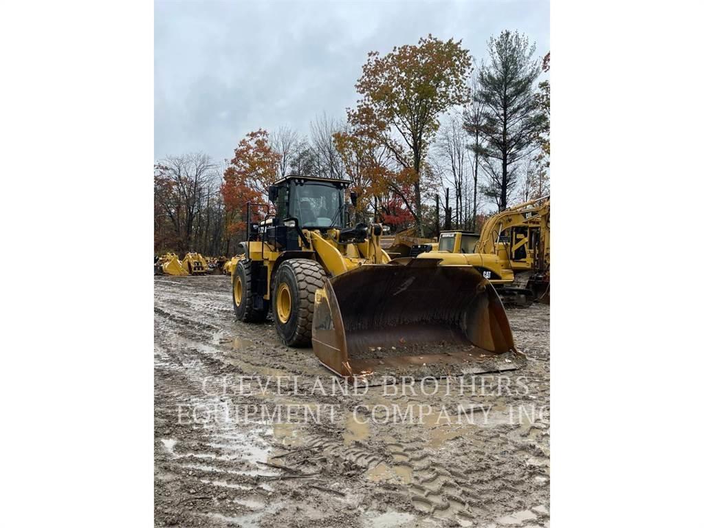 CAT 972M Kolesové nakladače