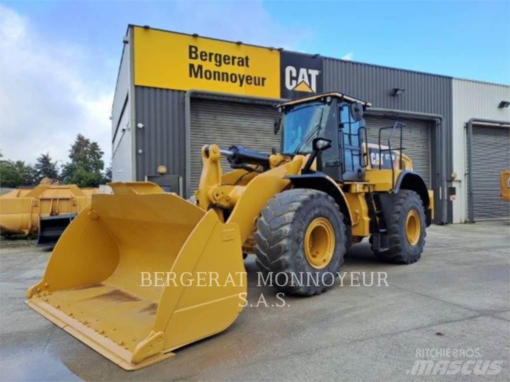 CAT 972M Kolesové nakladače