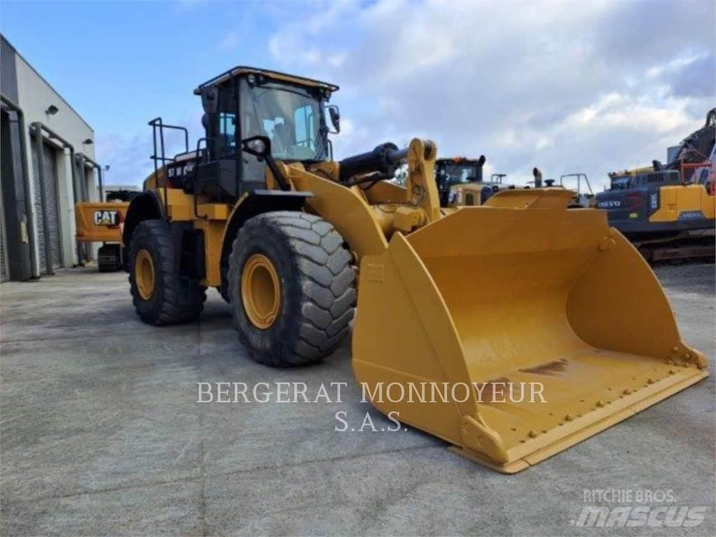 CAT 972M Kolesové nakladače