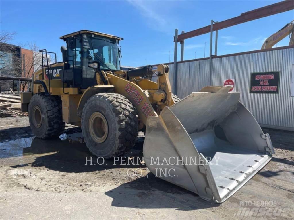 CAT 972M Kolesové nakladače