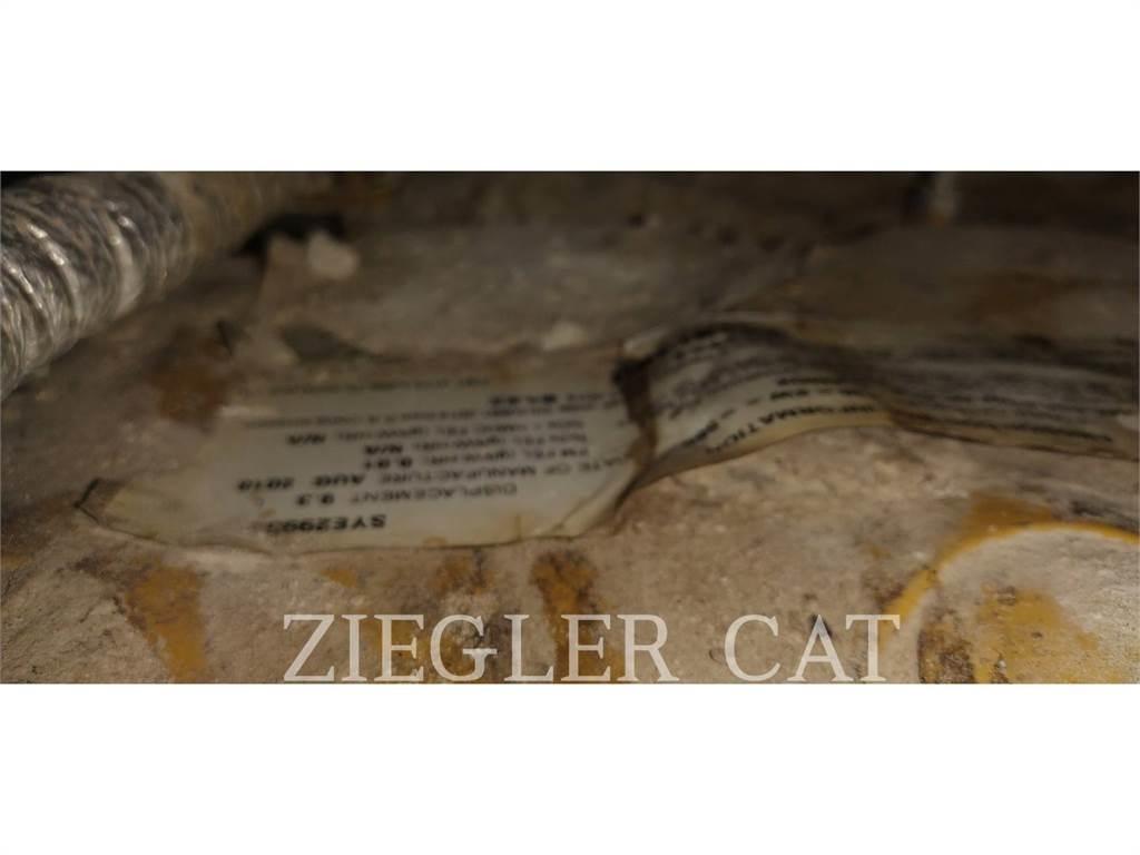 CAT 972M Kolesové nakladače