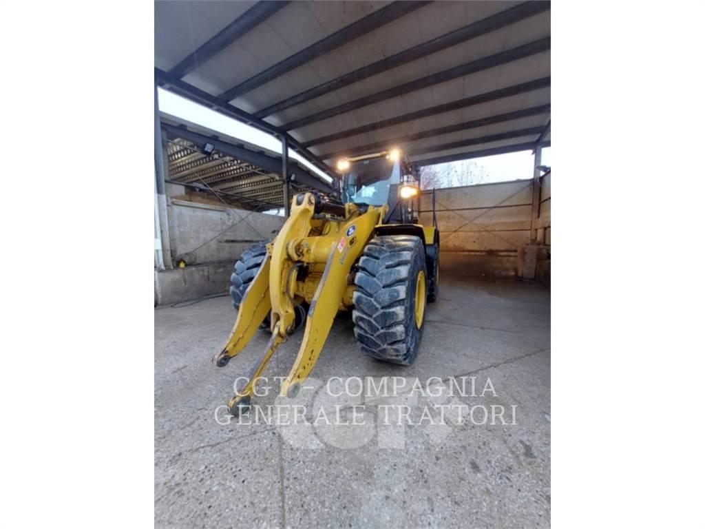CAT 972M Kolesové nakladače