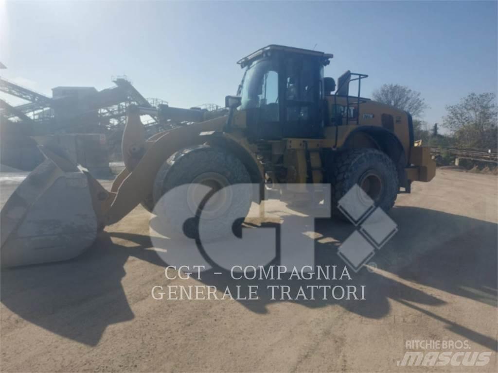 CAT 972M Kolesové nakladače