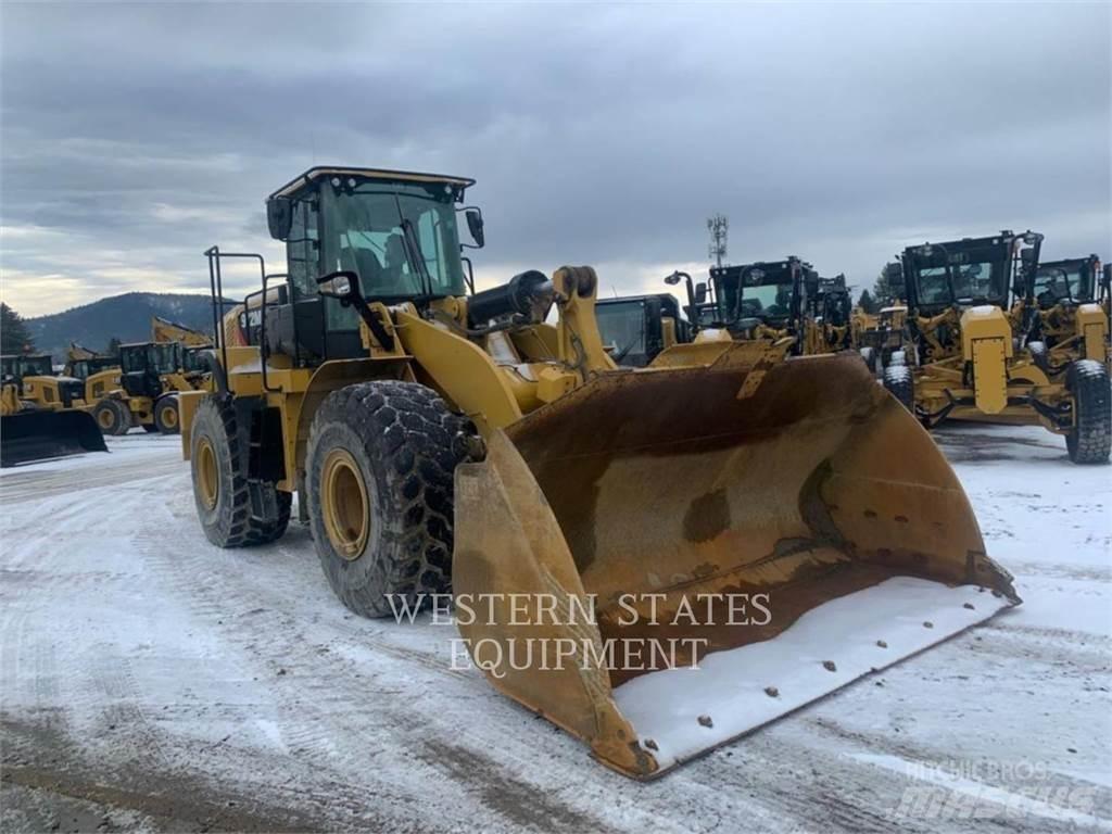 CAT 972M Kolesové nakladače