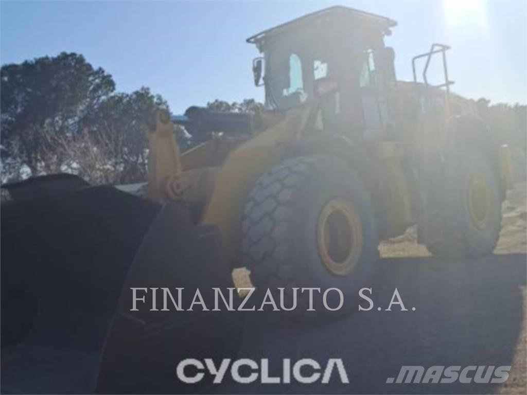 CAT 972M Kolesové nakladače