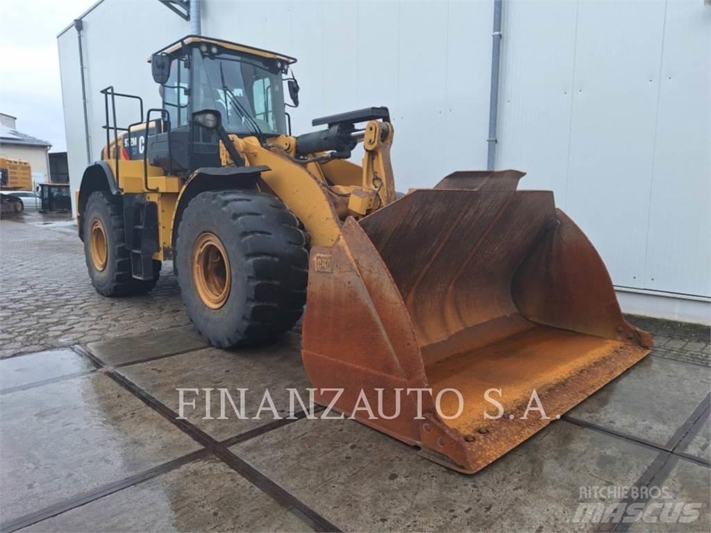 CAT 972M Kolesové nakladače
