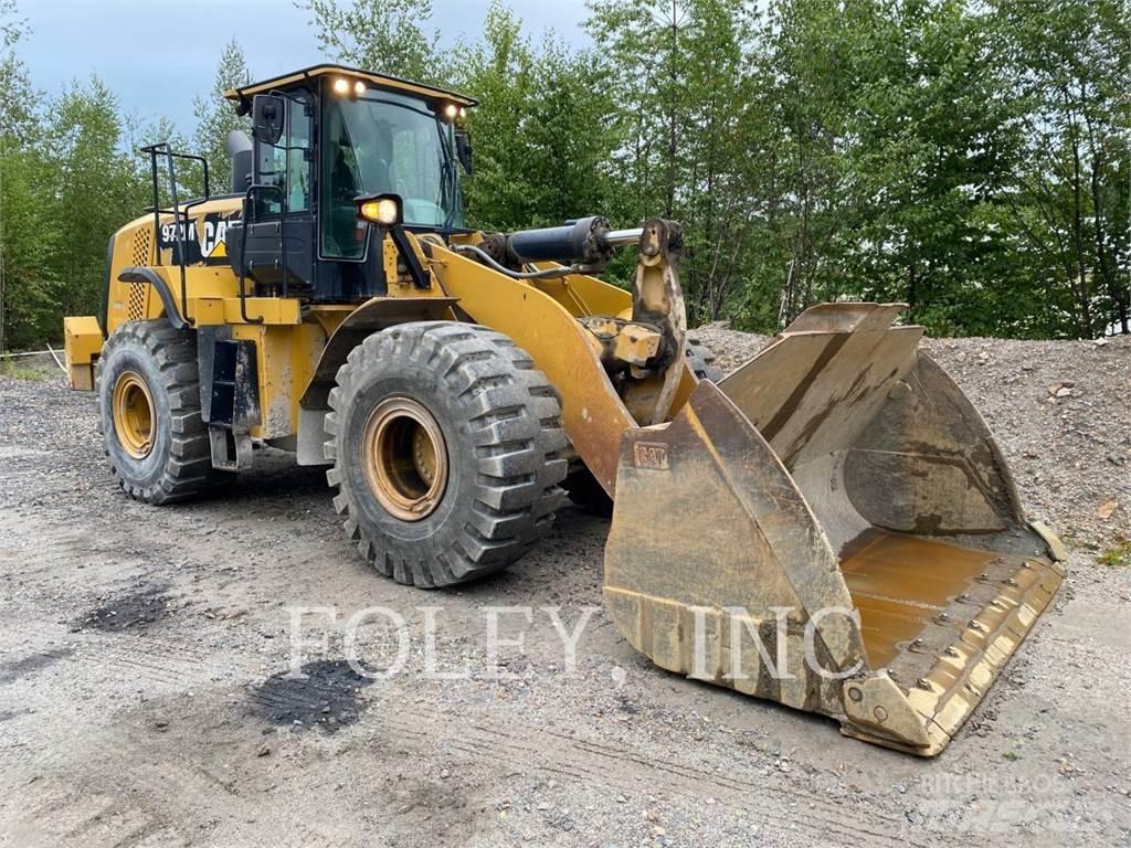 CAT 972M Kolesové nakladače