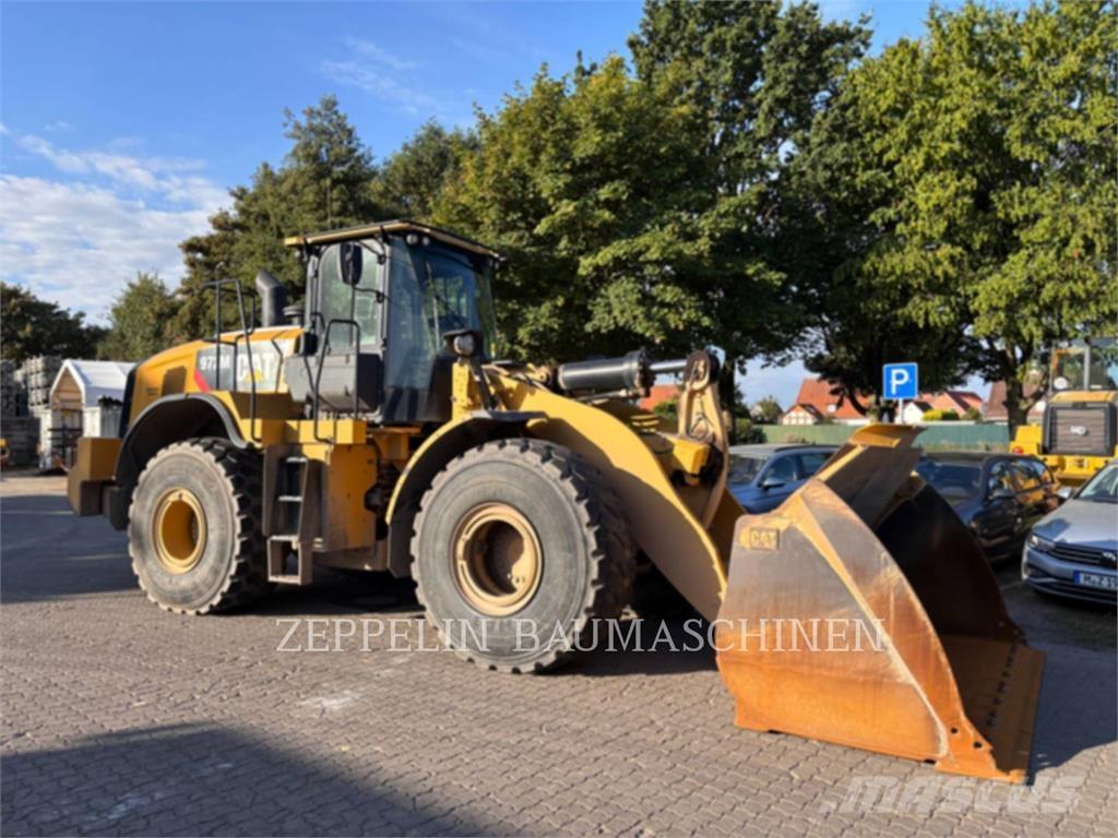 CAT 972M Kolesové nakladače