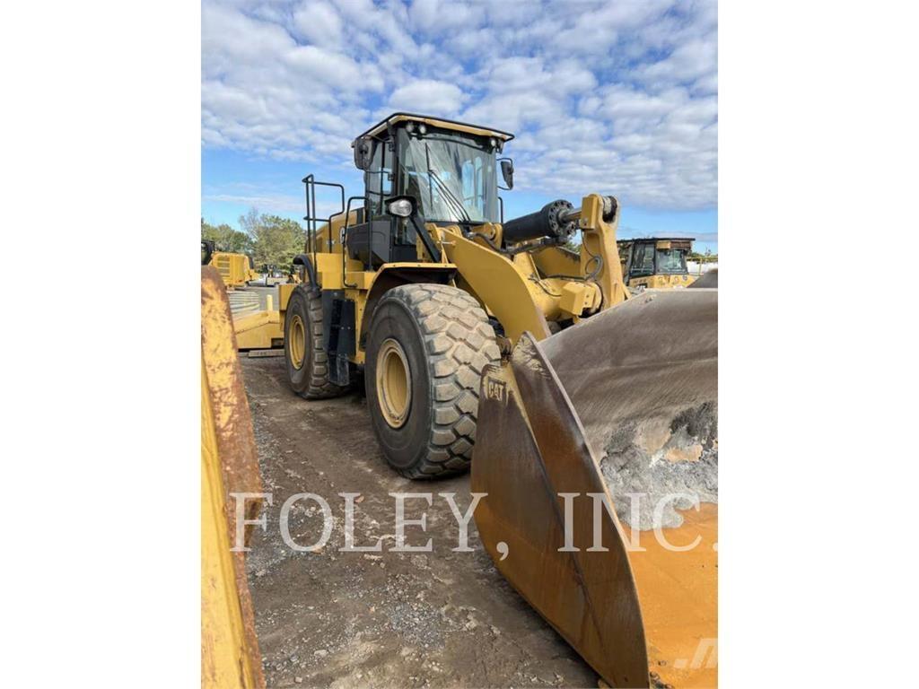 CAT 972M Kolesové nakladače