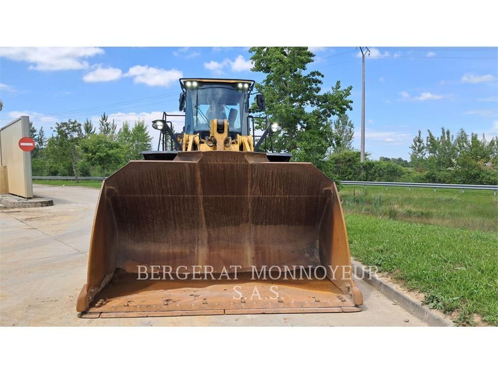 CAT 972M XE Kolesové nakladače