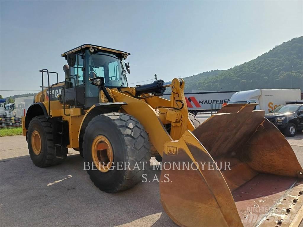 CAT 972M XE Kolesové nakladače