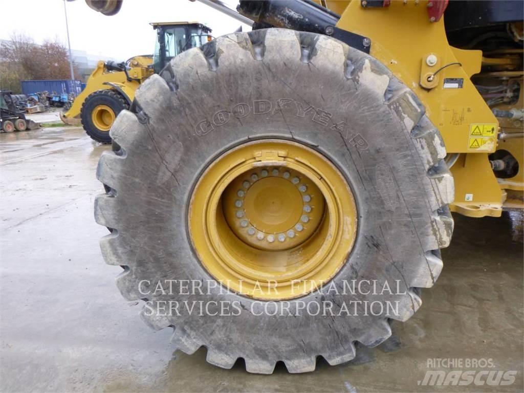 CAT 972MXE Kolesové nakladače
