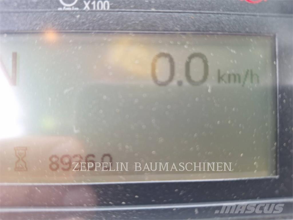 CAT 972MXE Kolesové nakladače