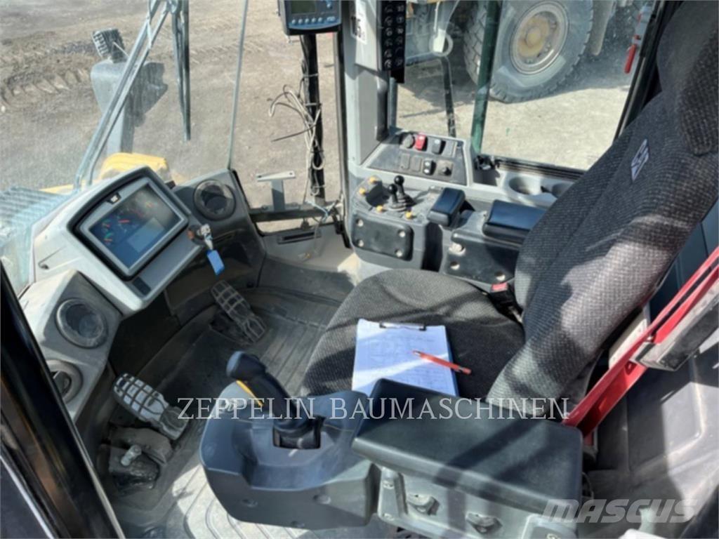 CAT 972MXE Kolesové nakladače