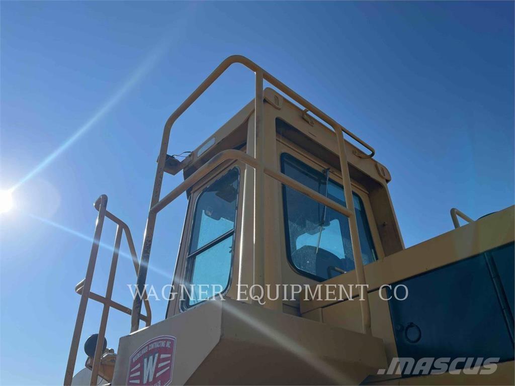 CAT 980C Kolesové nakladače