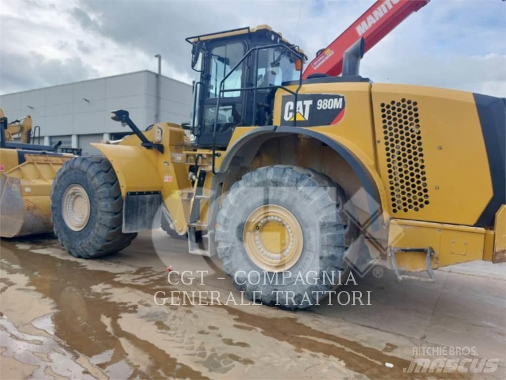 CAT 980M Kolesové nakladače