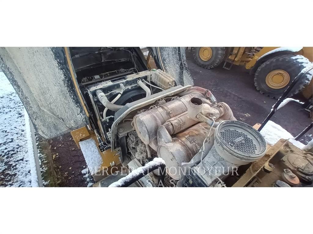 CAT 980M Kolesové nakladače