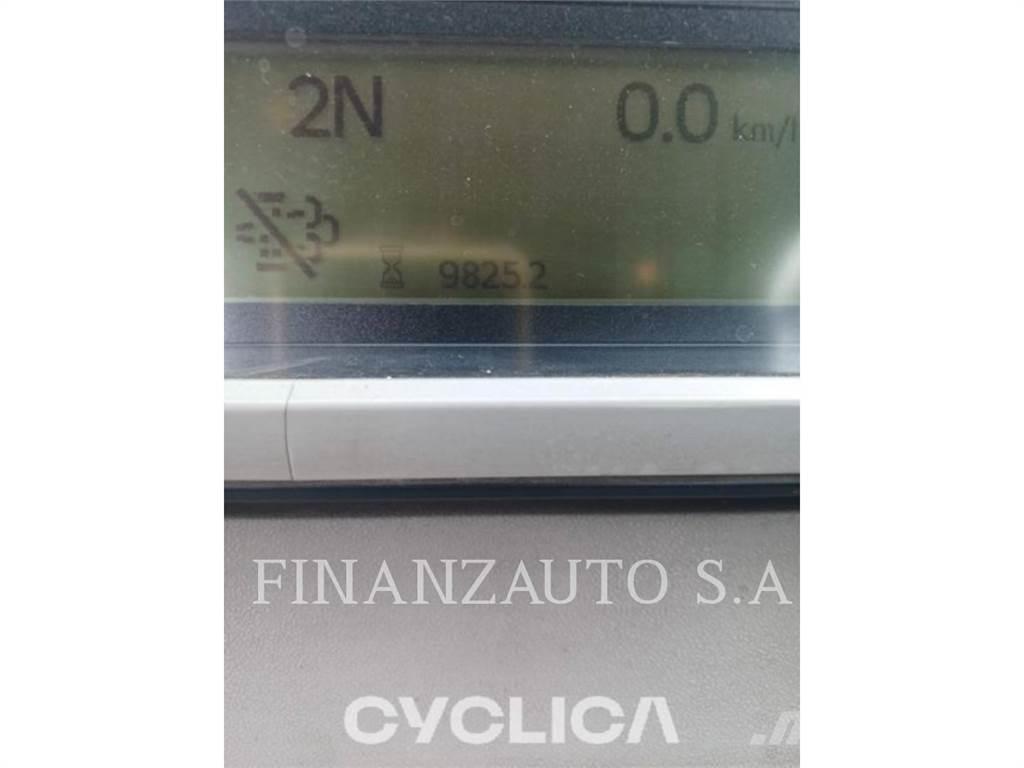 CAT 980M Kolesové nakladače