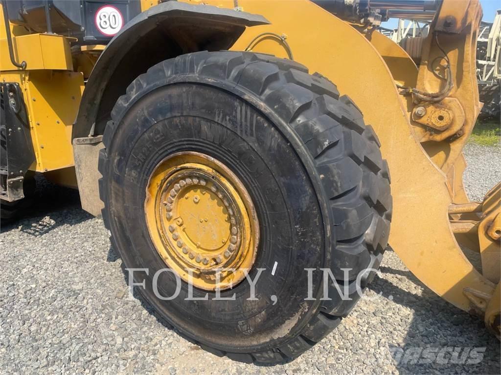 CAT 980M Kolesové nakladače