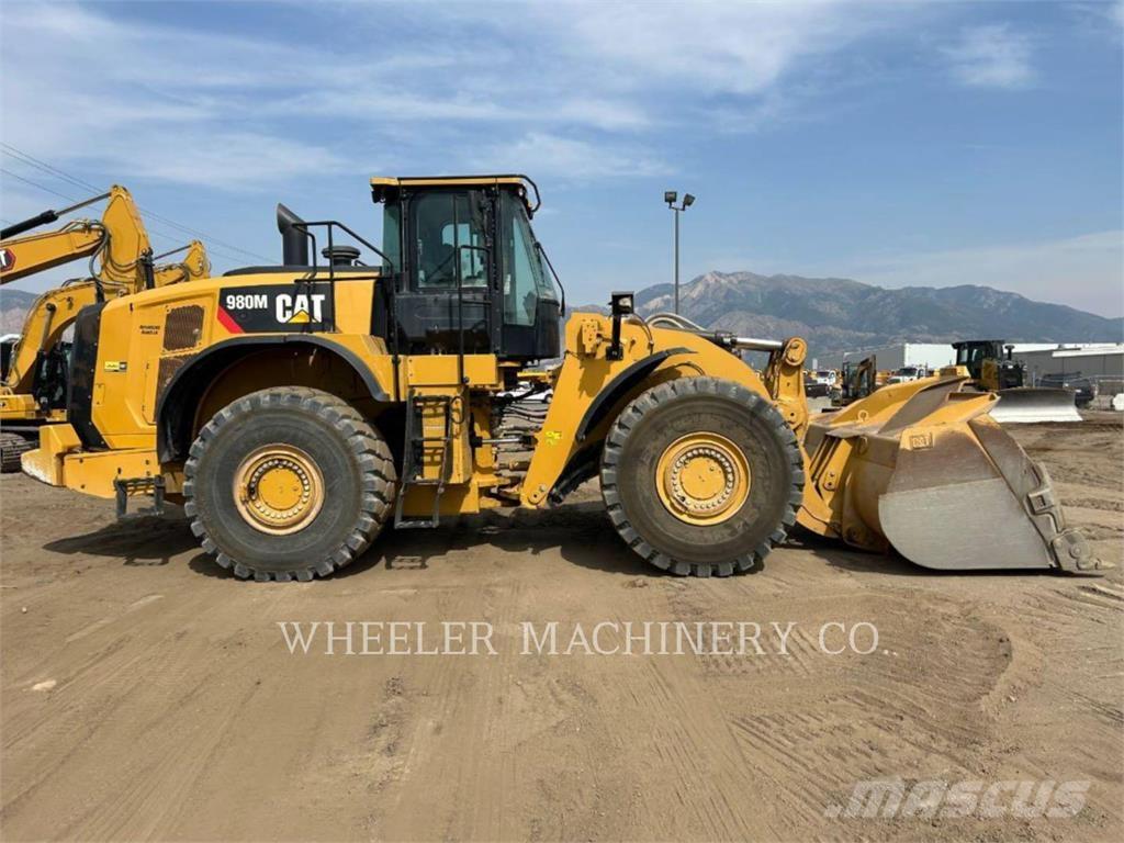 CAT 980M Kolesové nakladače