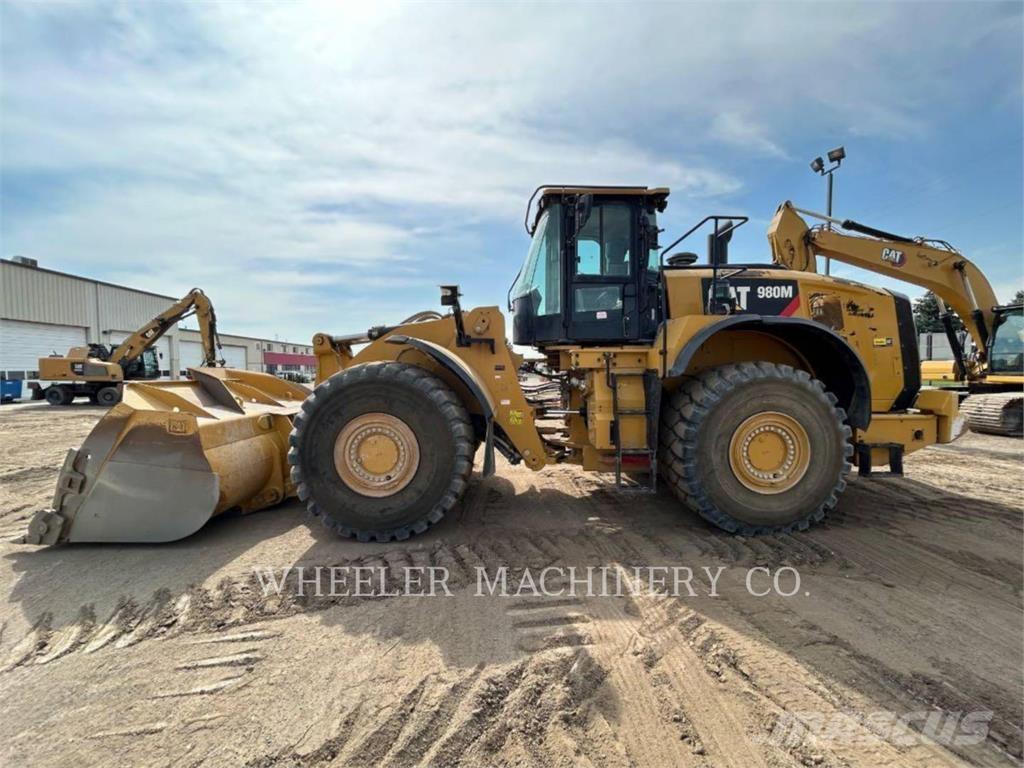 CAT 980M Kolesové nakladače