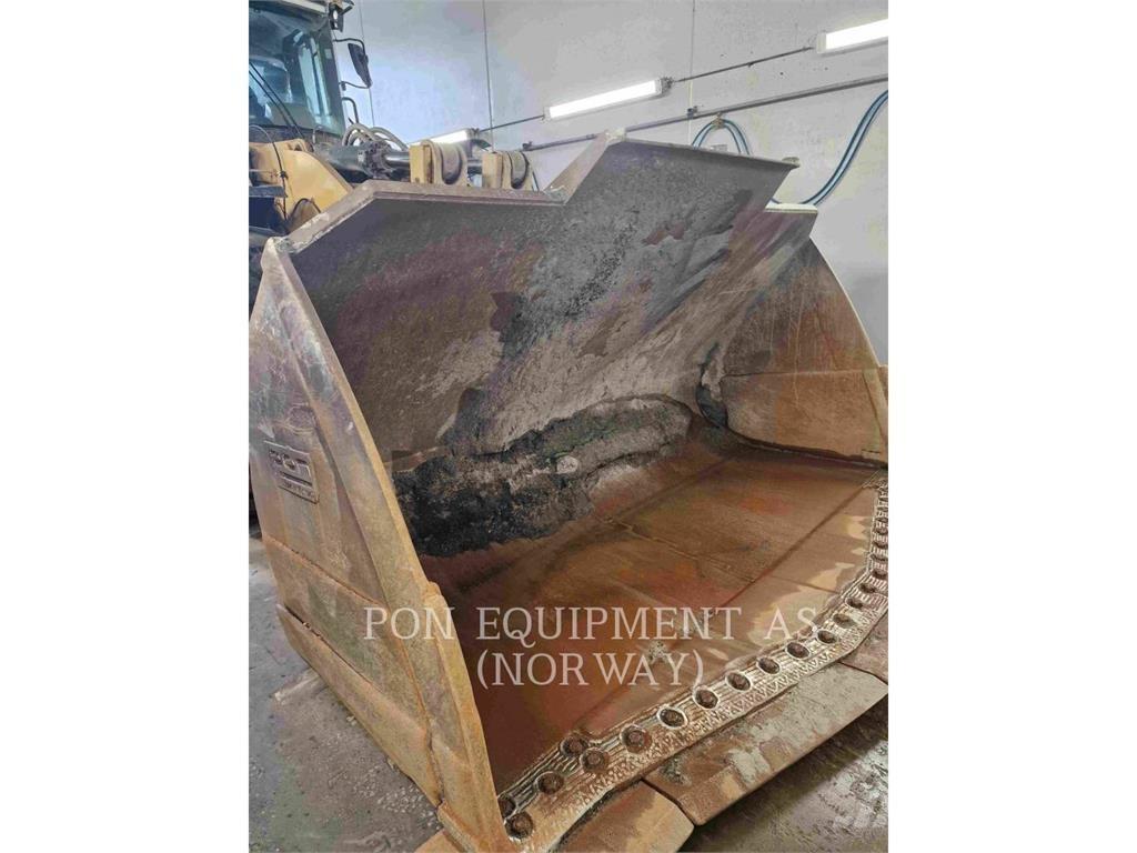 CAT 980M Kolesové nakladače