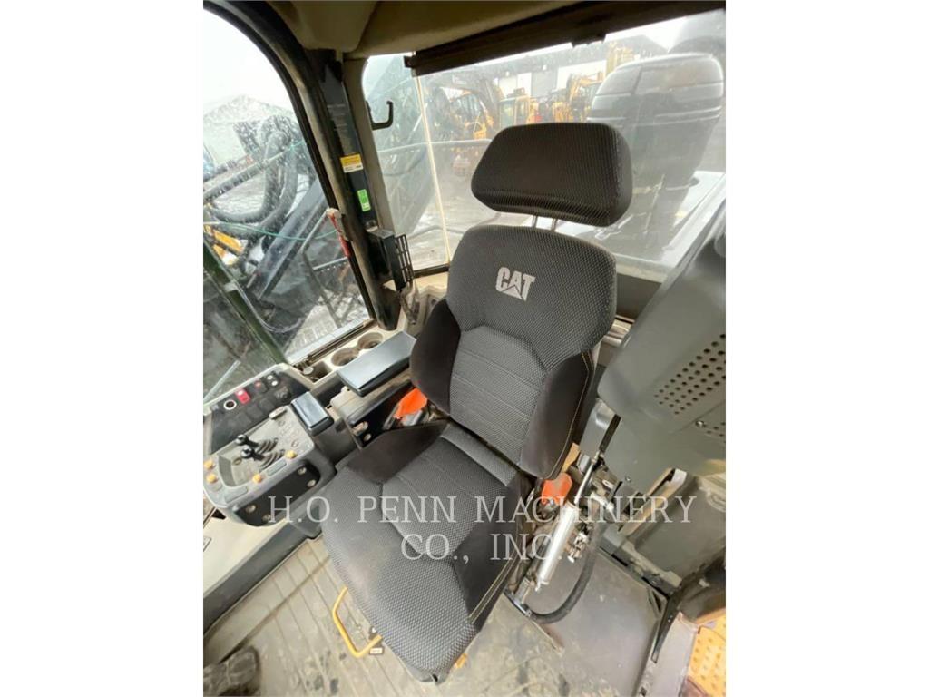 CAT 980M Kolesové nakladače