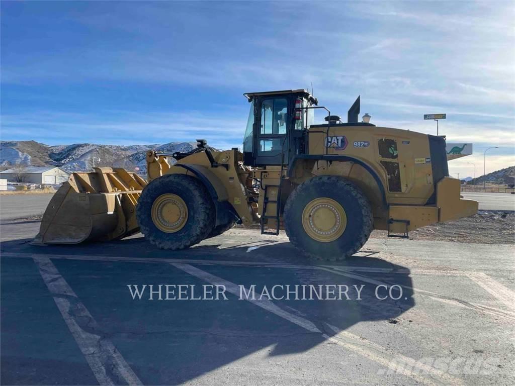 CAT 982 XE Kolesové nakladače