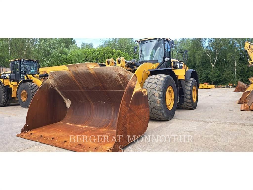 CAT 982M Kolesové nakladače